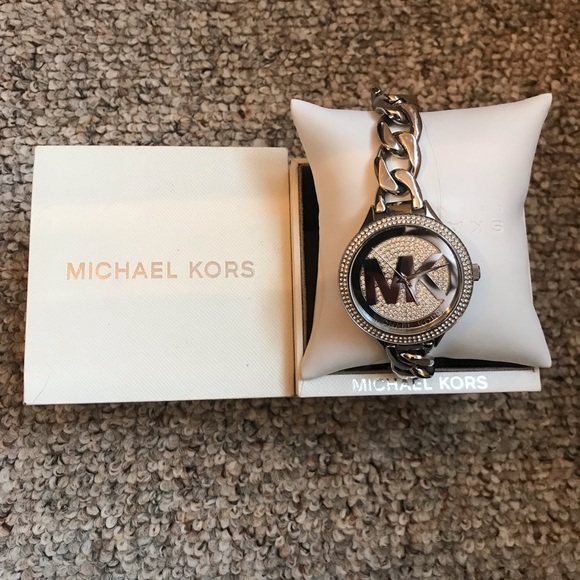 Michael Kors watch - Picture 6 of 8